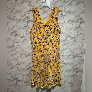 Banana Republic Yellow floral pleated lined midi dress size 2